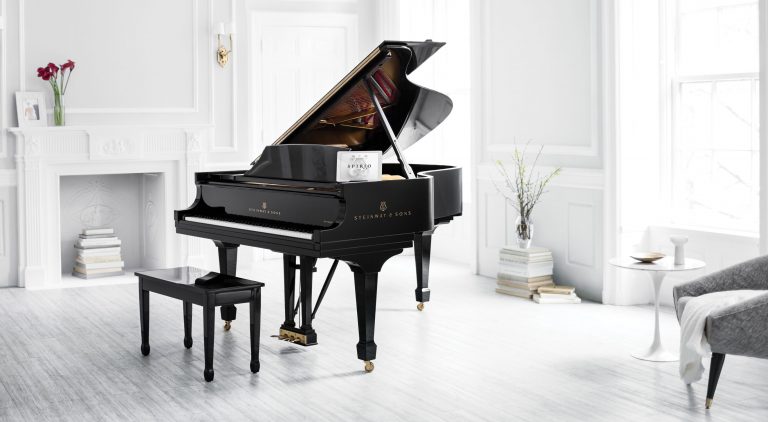 Steinway and Son's Spirio paino