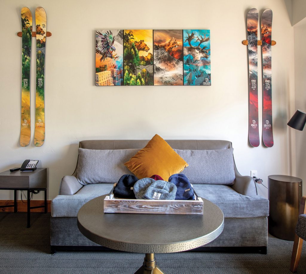 Vail Marriott Mountain Resort Icelantic Skis-themed Junior Timberline Suite