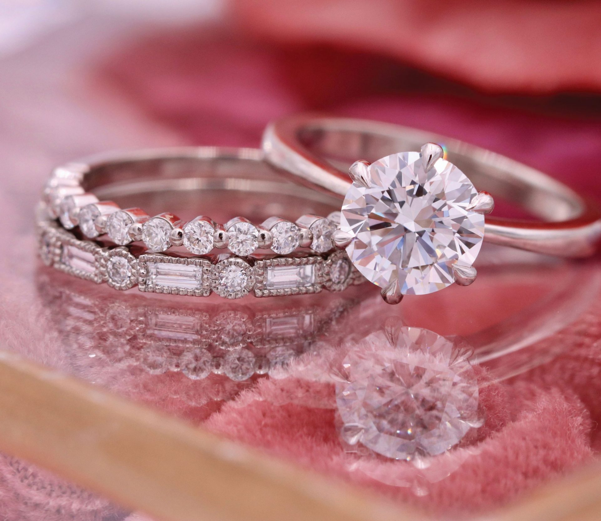 кольцо с сердечком. кольцо swarovski 991995. Nice ring. сваровски кольцо 9007811563053. перстень женский золотой с камнем большим.