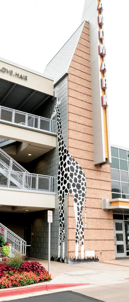 The Landmark giraffe mural
